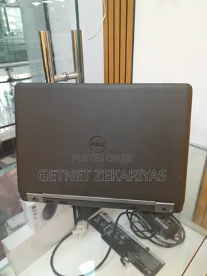 New Laptop Dell Latitude 13 3340 8GB Intel Core i3 SSD 256GB