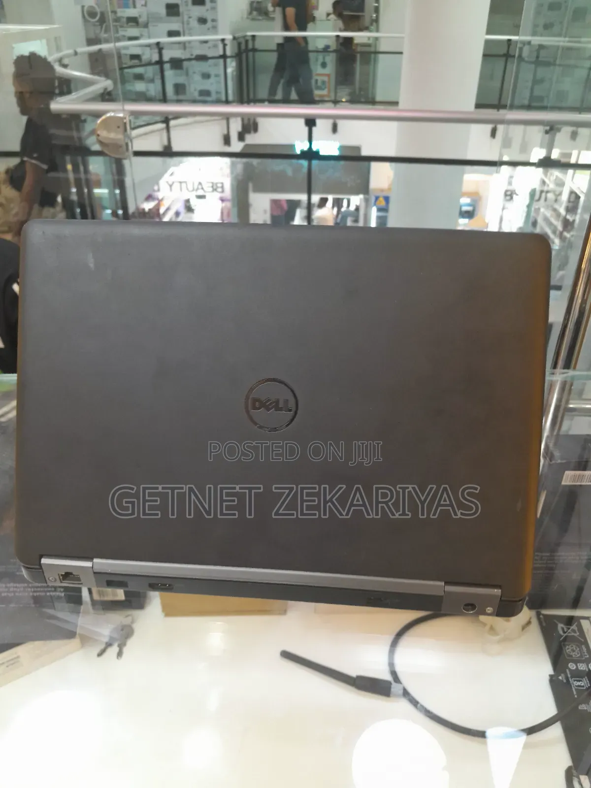 New Laptop Dell Latitude 13 3340 8GB Intel Core i3 SSD 256GB