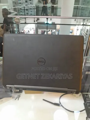 New Laptop Dell Latitude 13 3340 8GB Intel Core i3 SSD 256GB