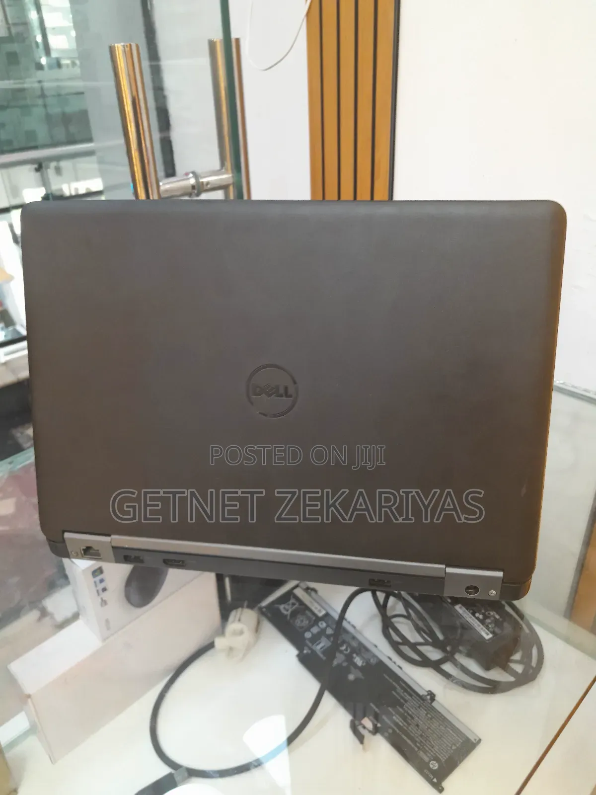 New Laptop Dell Latitude 13 3340 8GB Intel Core i3 SSD 256GB