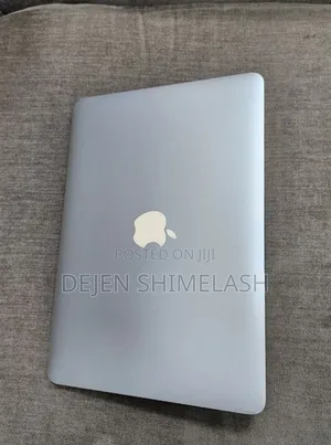 New Laptop Apple MacBook 2015 8GB Intel Core i7 SSD 256GB