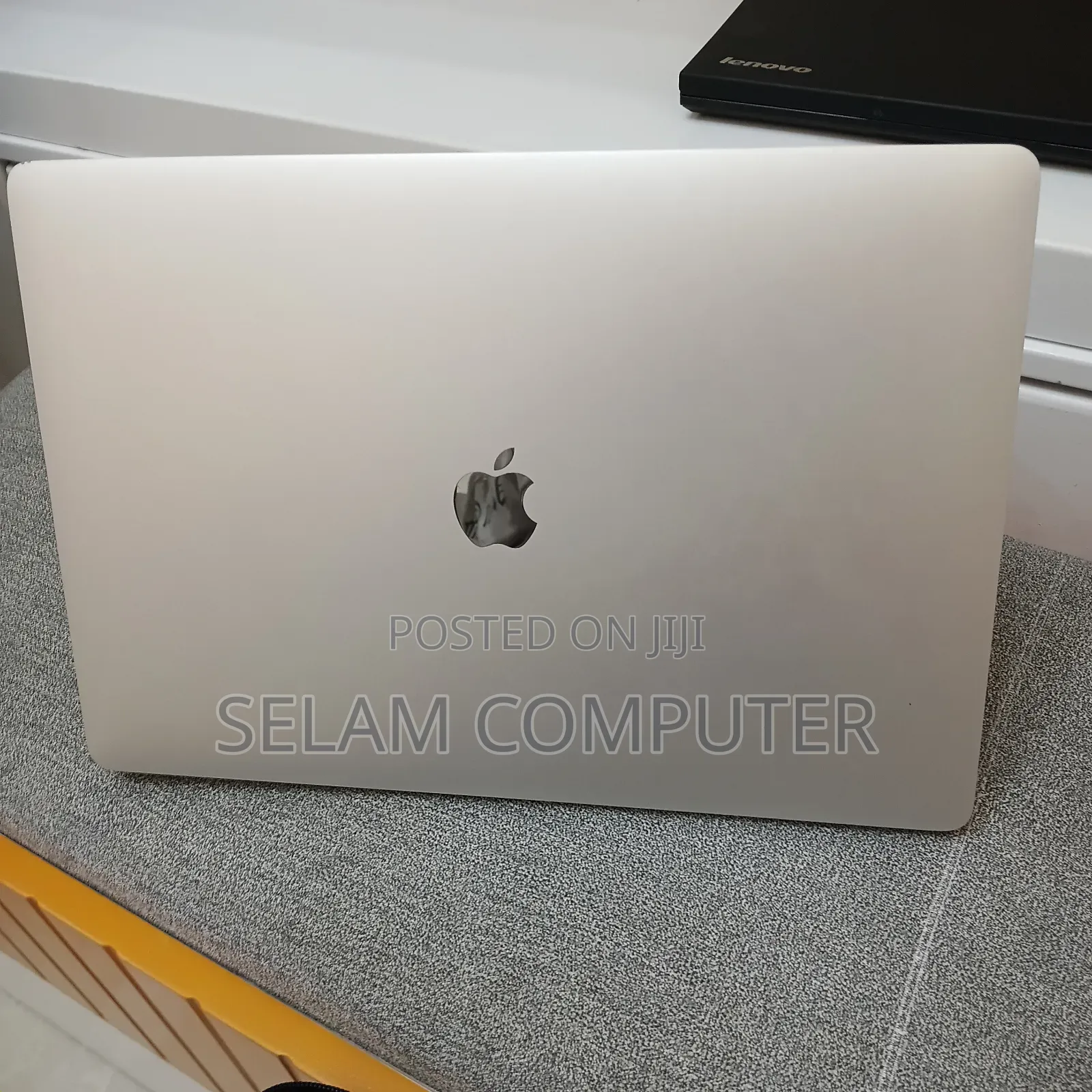 New Laptop Apple MacBook Pro 2019 16GB Intel Core i9 SSD 1T