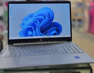 New Laptop HP Stream Notebook 16GB Intel Core i7 SSD 128GB