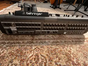 Behringer X32