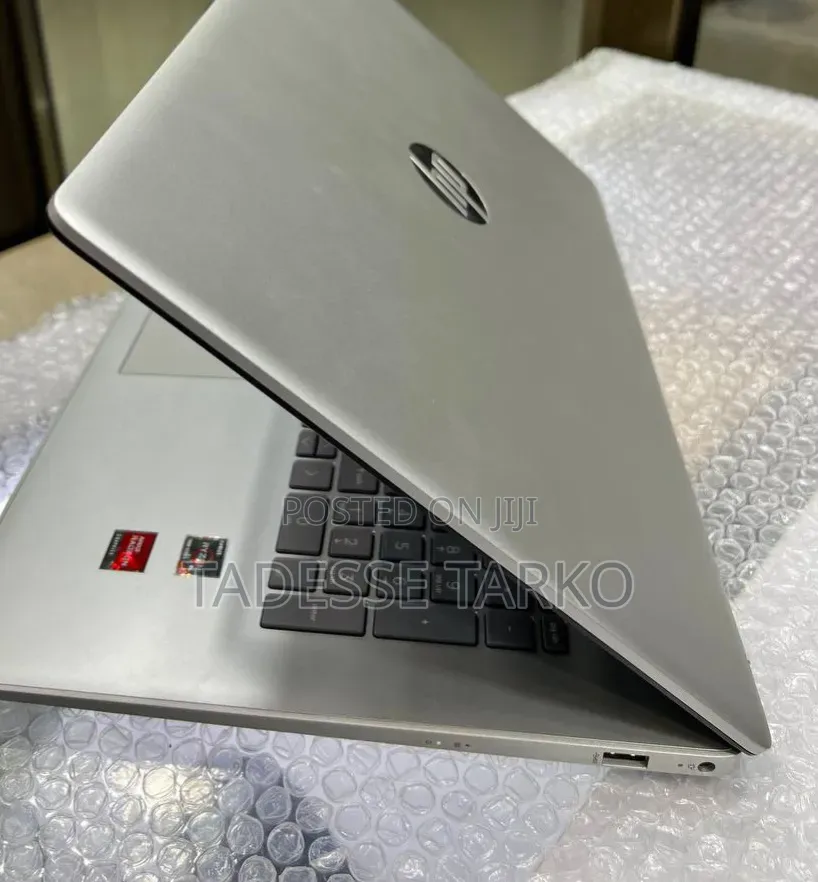 New Laptop HP Stream Notebook 8GB AMD Ryzen 5 SSD 512GB