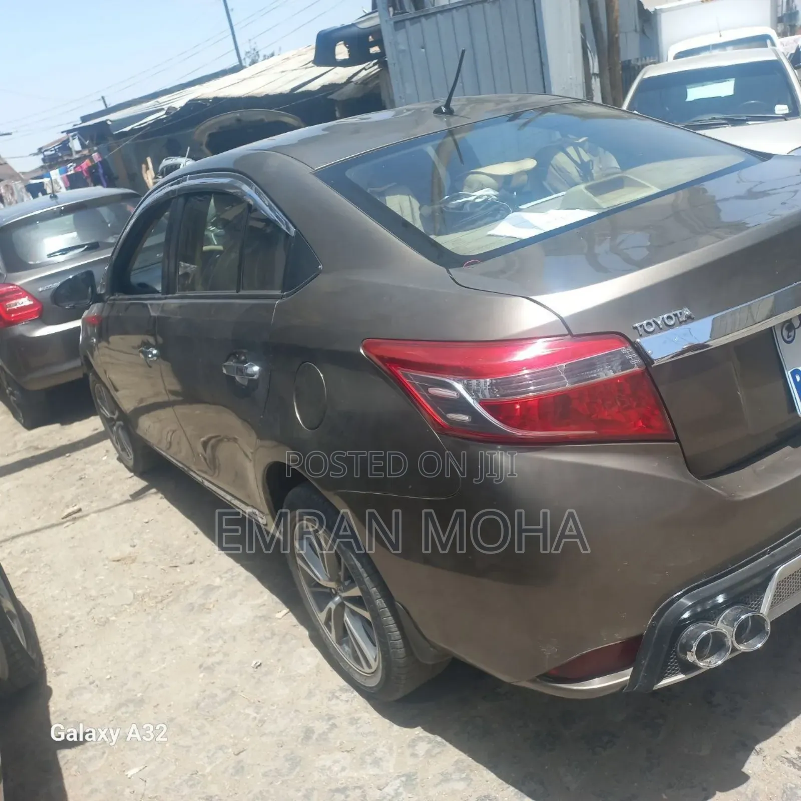Toyota Yaris 2016 Brown