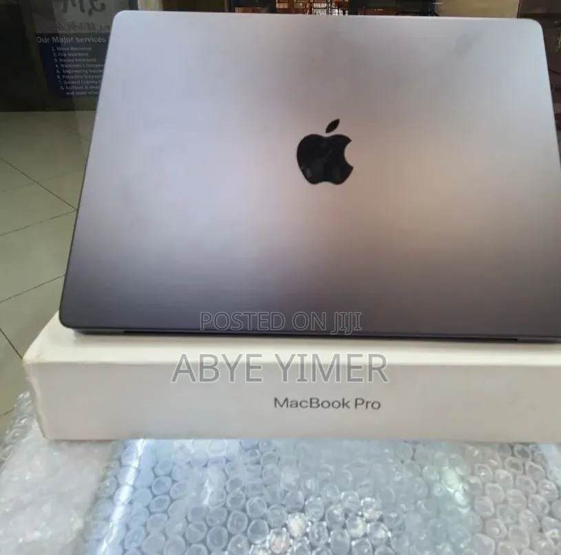 New Apple MacBook Pro 2026 M5 Pro 16-inch 8GB Apple M5 Pro SSD 512GB