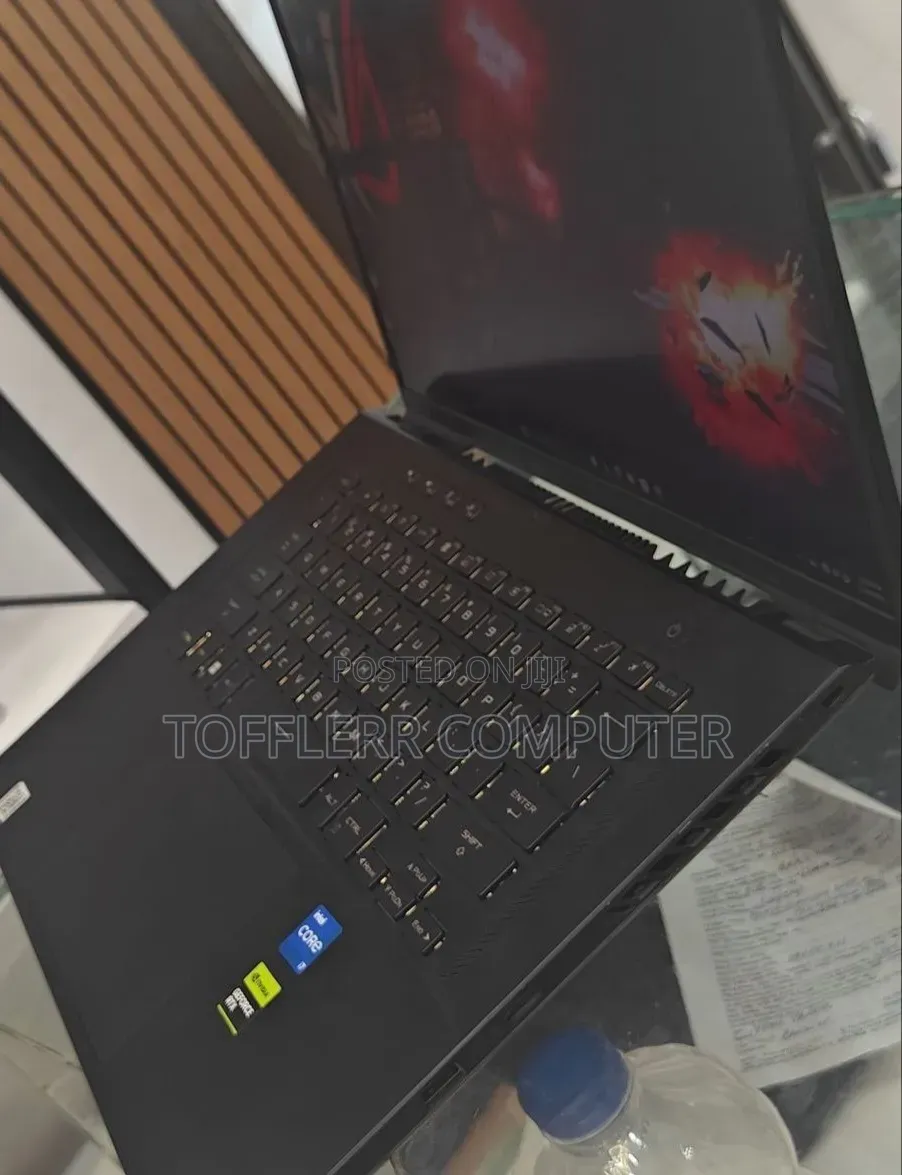 New Laptop Asus ROG Zephyrus G15 16GB Intel Core i7 SSD 512GB