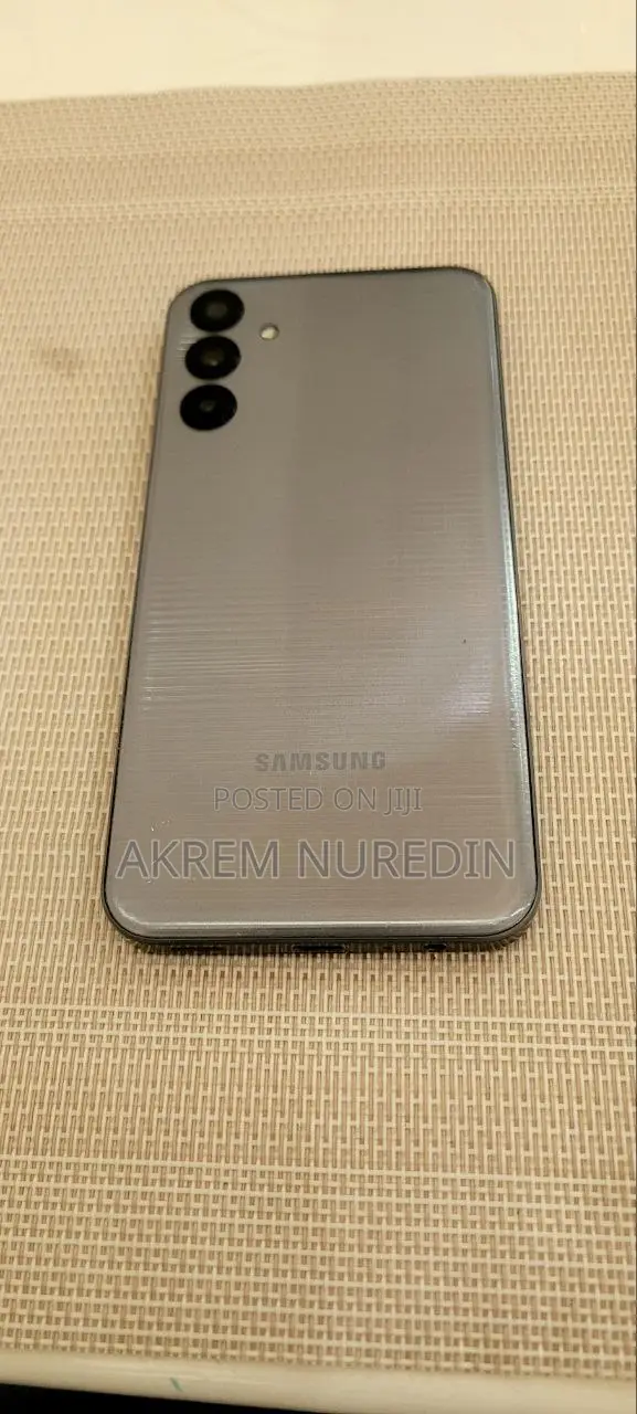 Samsung Galaxy M15 128 GB Gray