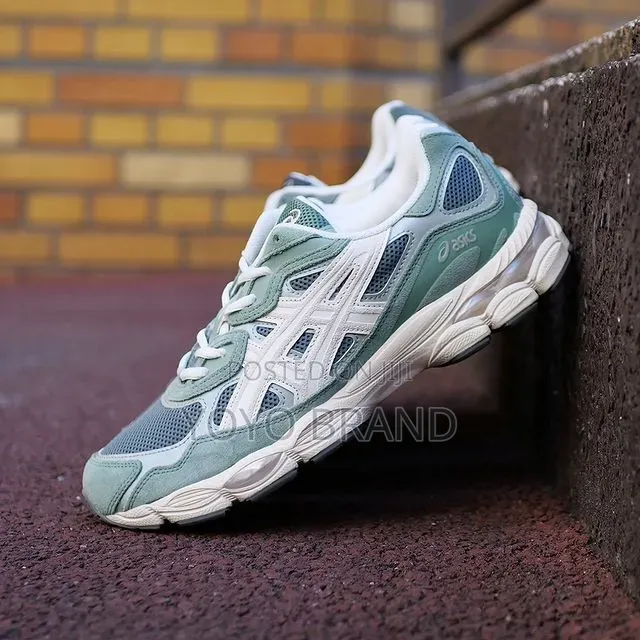 Asics Gel-Nyc Icy/Smoke Gray Unisex Fashion Shoes