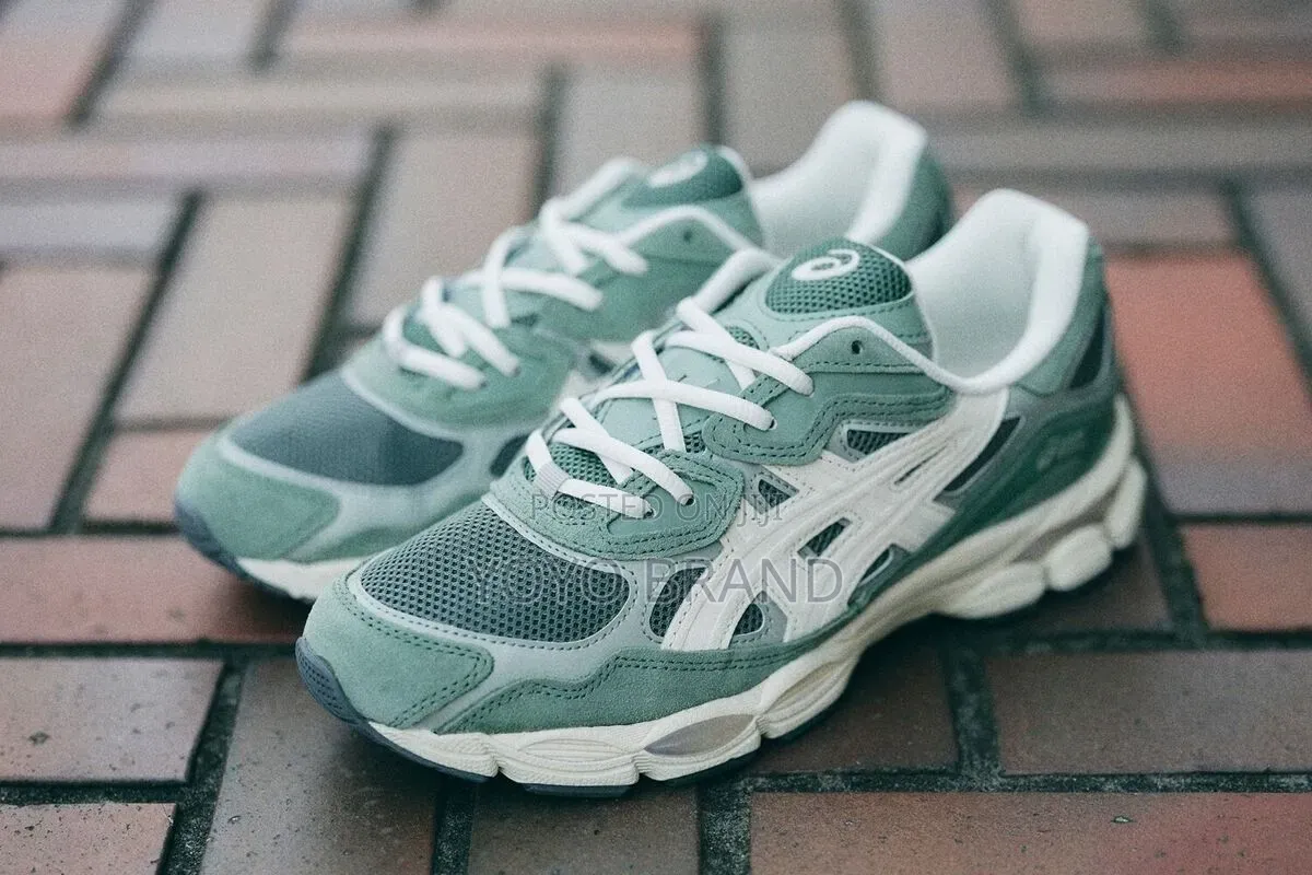 Asics Gel-Nyc Icy/Smoke Gray Unisex Fashion Shoes