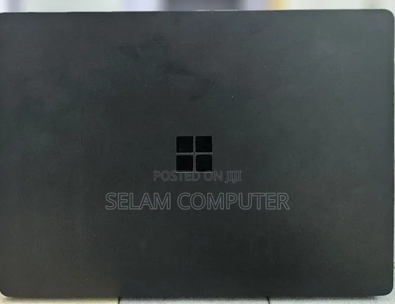 New Laptop Microsoft Surface 16GB Intel Core i7 SSD 512GB