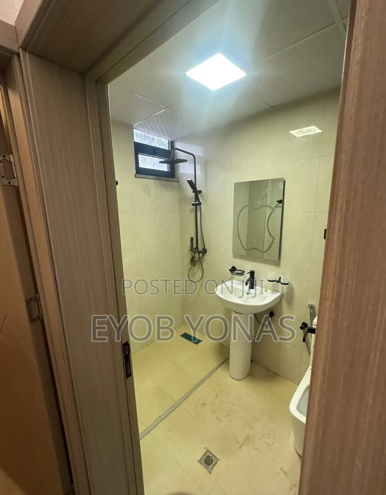 Furnished 2bdrm Apartment in የሚሸጥ አፓርታማ, Lideta for sale