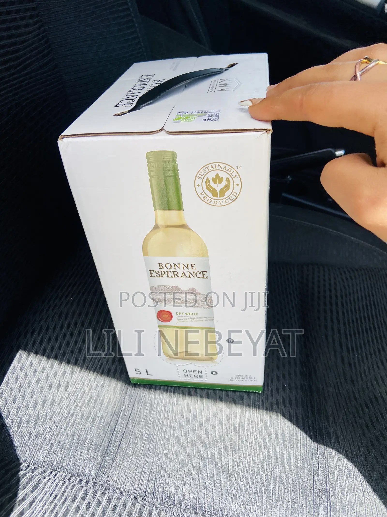 South Africa’N Dry White Wine