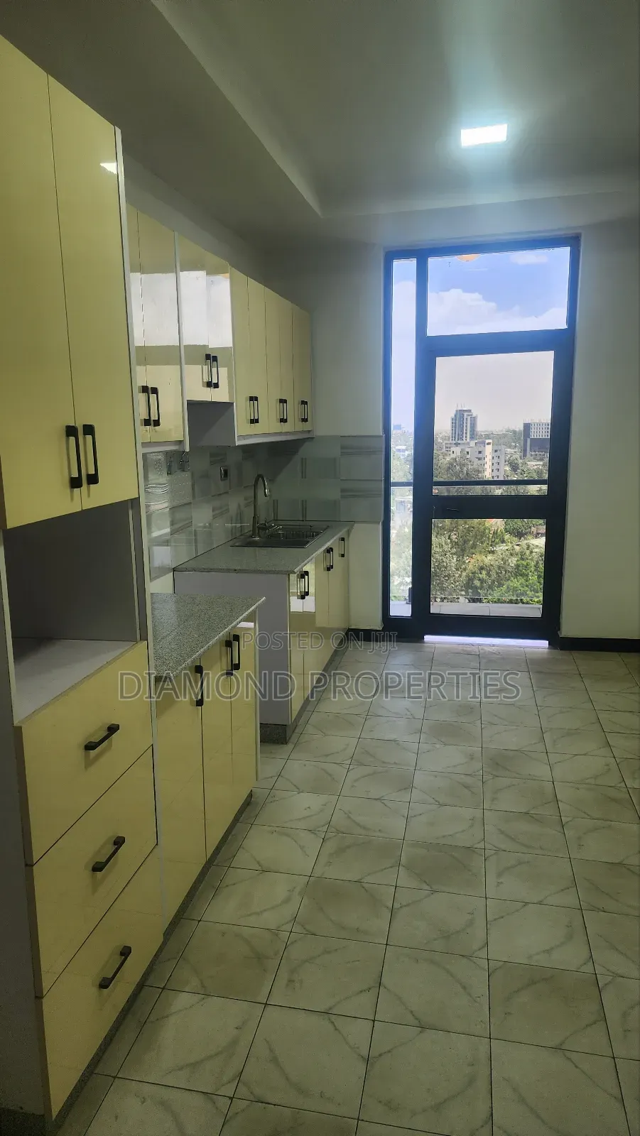 3bdrm Apartment in Bole for sale