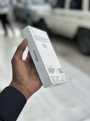 New Apple iPhone 13 128 GB Blue
