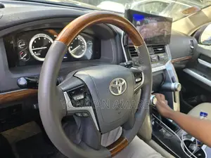 Toyota Land Cruiser 2013 Black