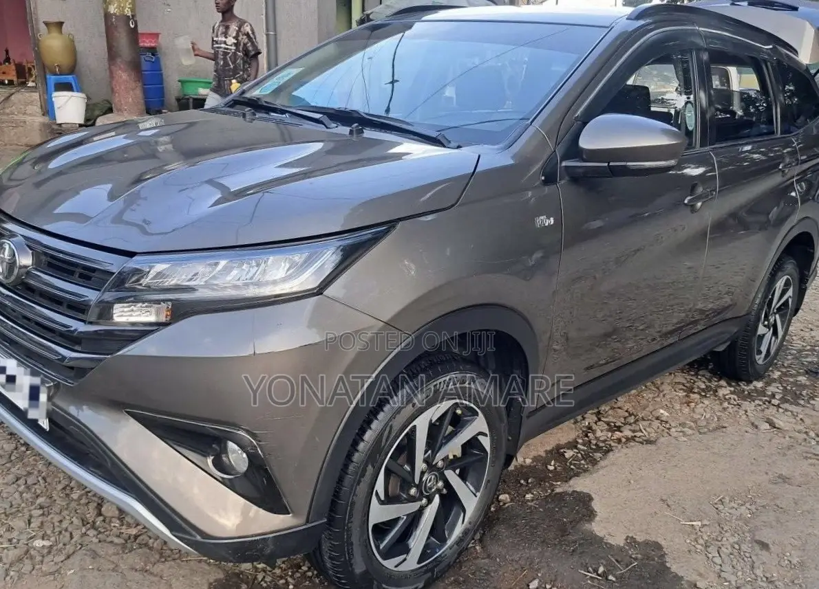 Toyota Rush 2022 Brown