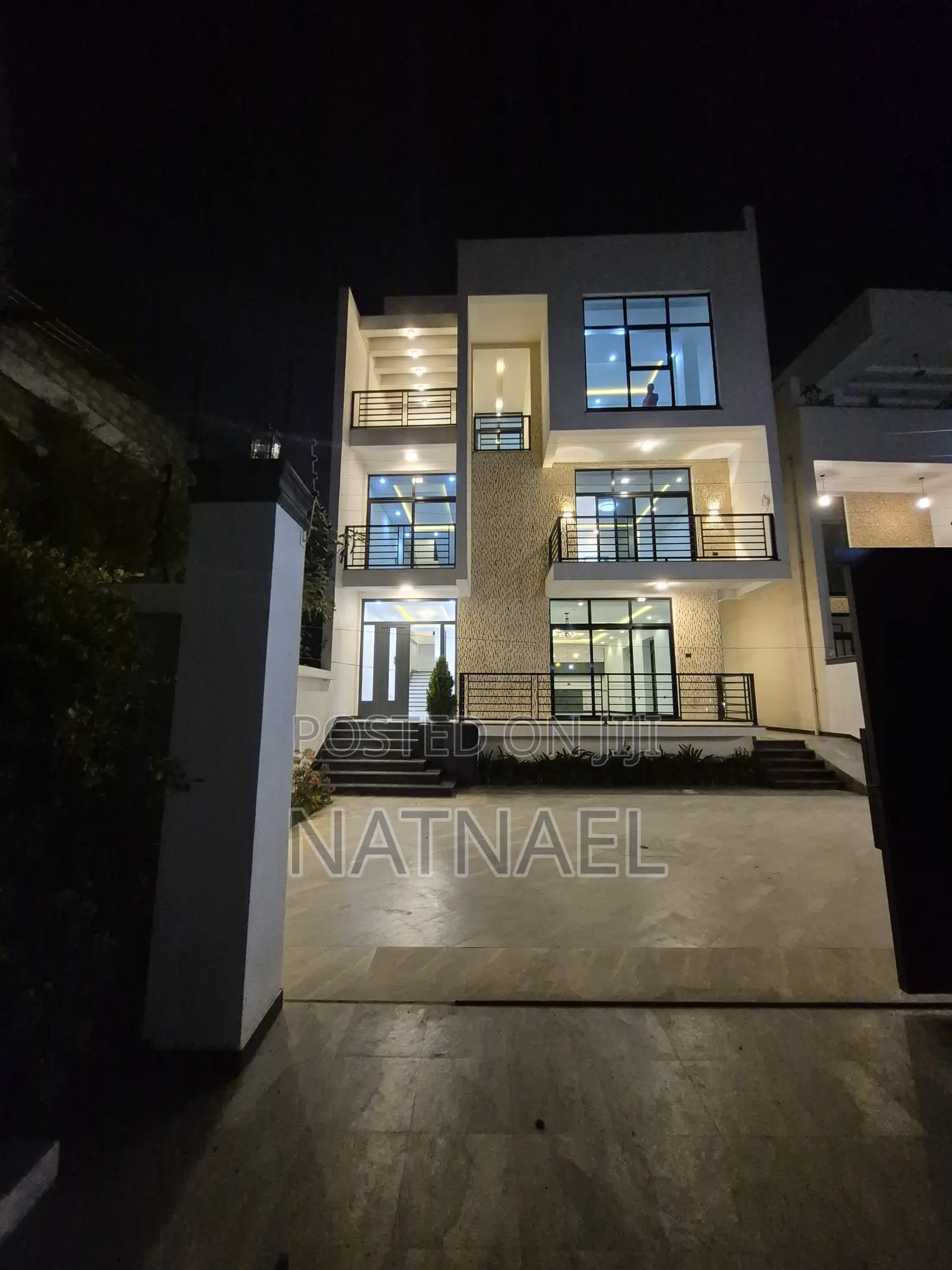 7bdrm House in Bole for sale