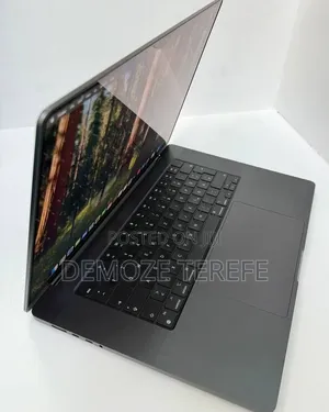 New Apple MacBook Pro 2023 M2 Pro 16-inch 18GB Apple M3 Pro SSD 512GB