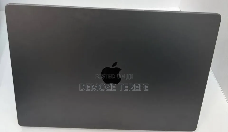 New Apple MacBook Pro 2023 M2 Pro 16-inch 18GB Apple M3 Pro SSD 512GB