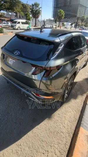 Hyundai Tucson 2022 Gray