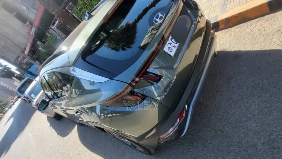 Hyundai Tucson 2022 Gray