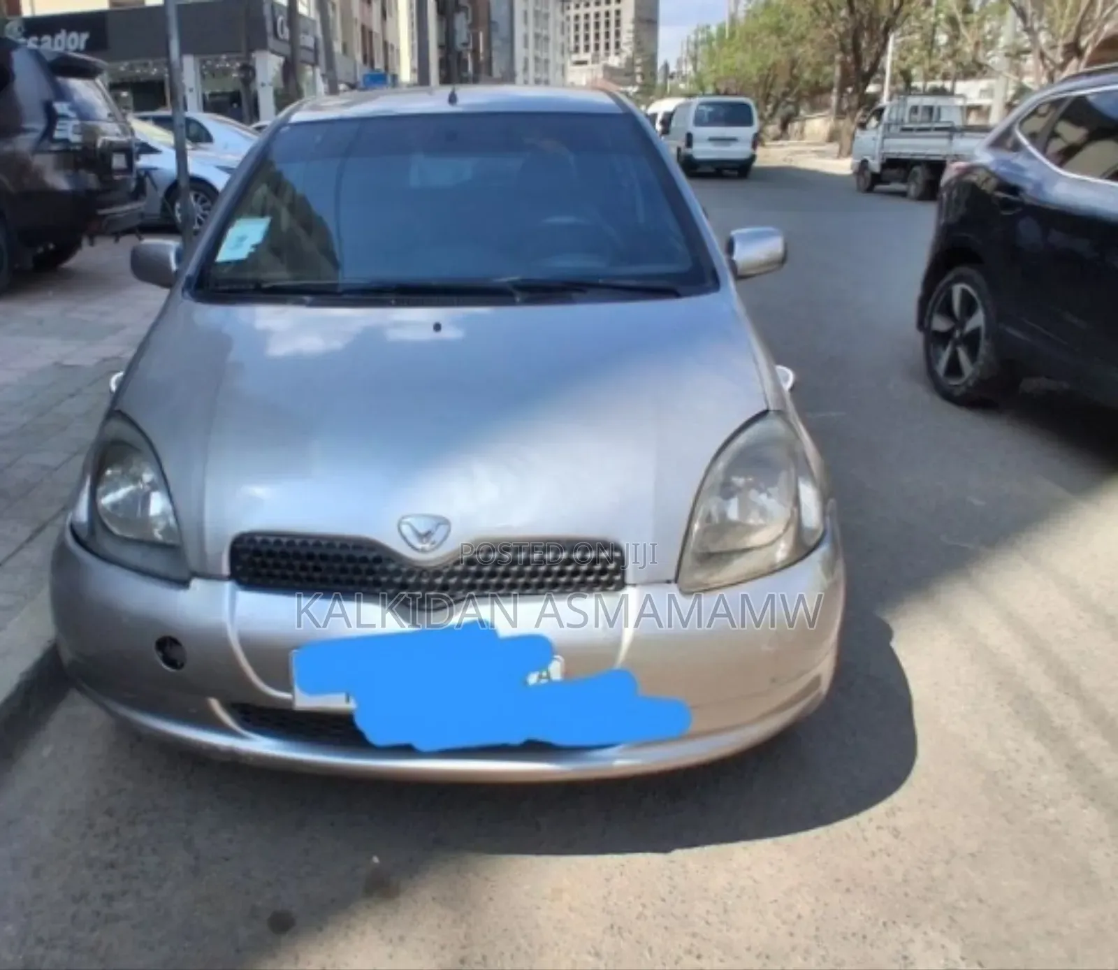 Toyota Vitz 2001 Silver