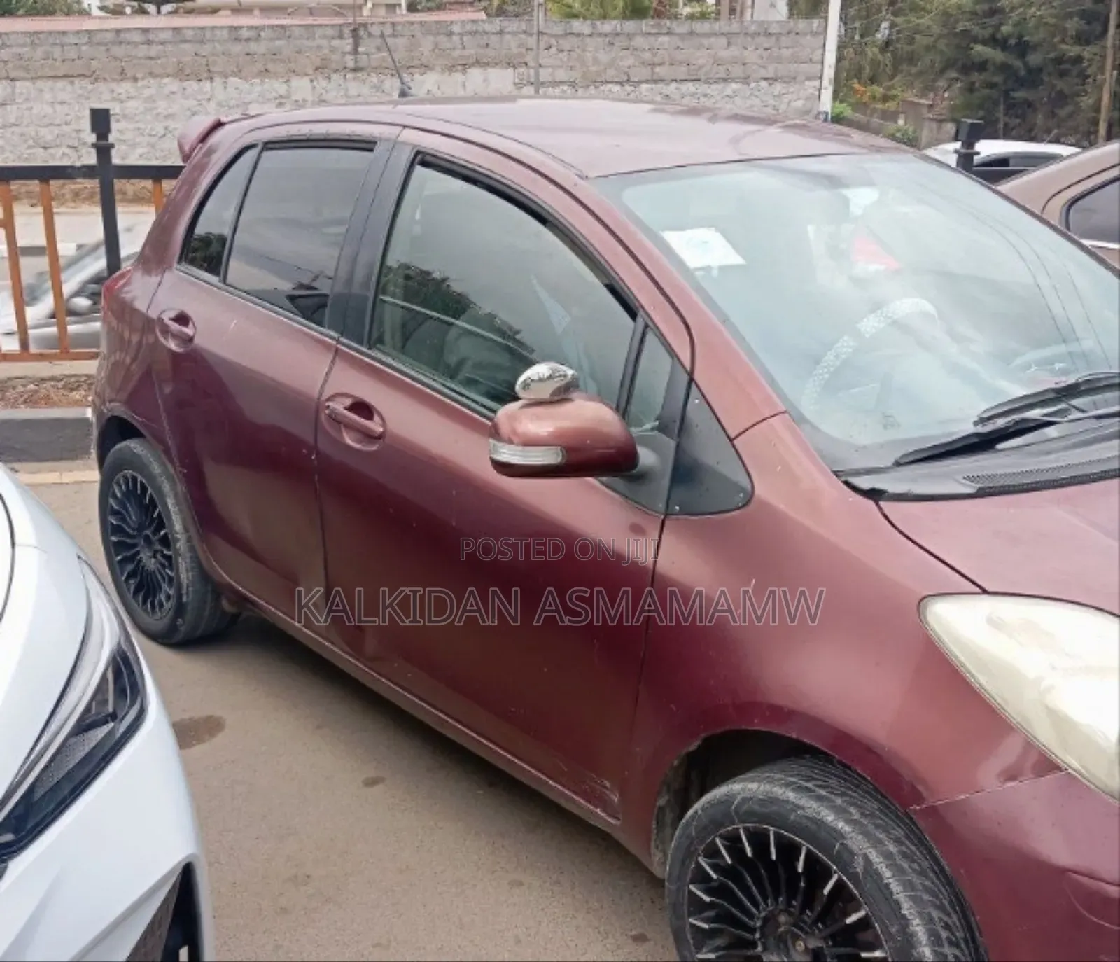 Toyota Yaris 2010 Gray