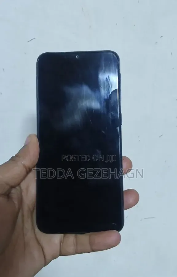 Samsung A10 32 GB Black