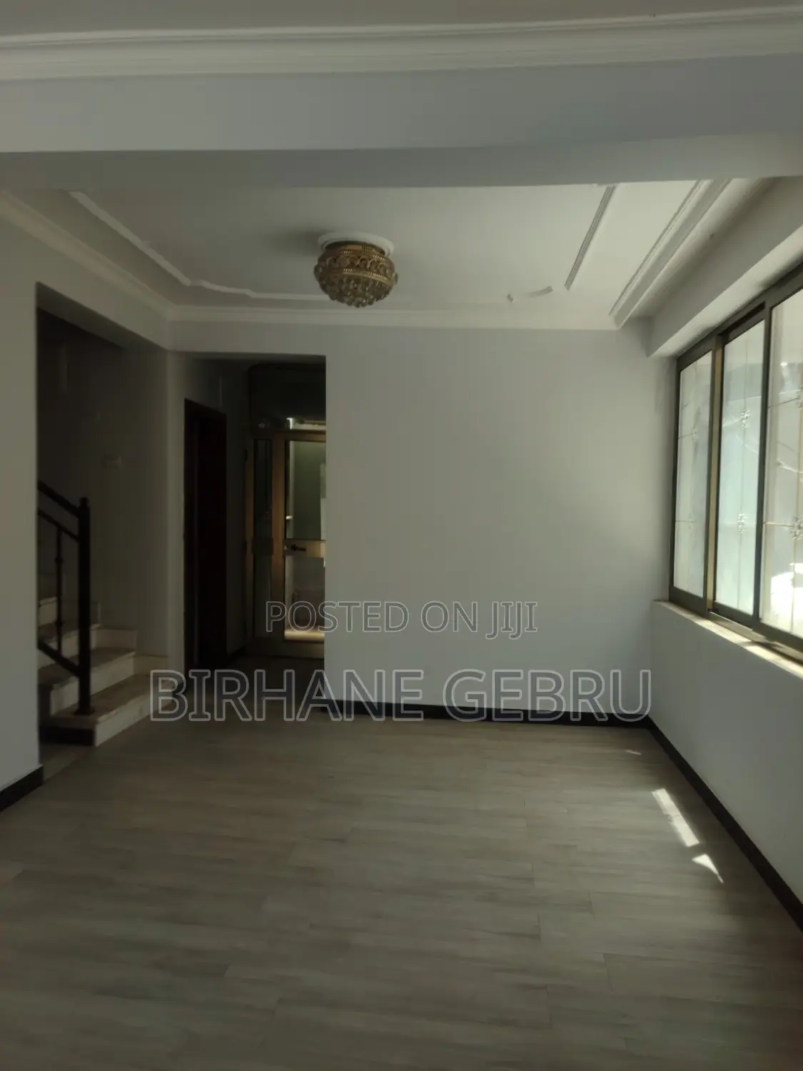8bdrm House in G+3 House, Bole for rent