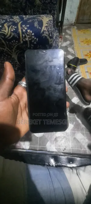 Samsung Galaxy A20s 32 GB Yellow