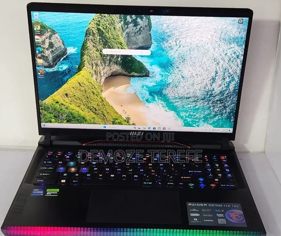 New Laptop MSI Raider GE68HX 13VI-202US 32GB Intel Core i9 SSD 1T