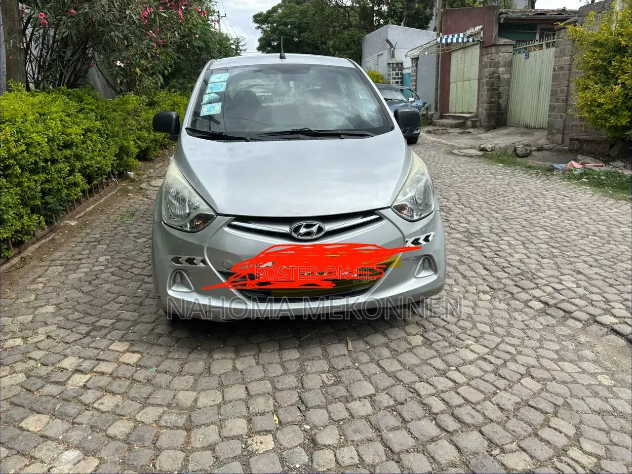 Hyundai Eon 2015 Silver
