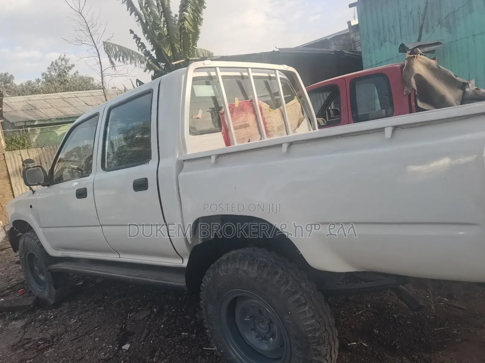Toyota Hilux 1997 White