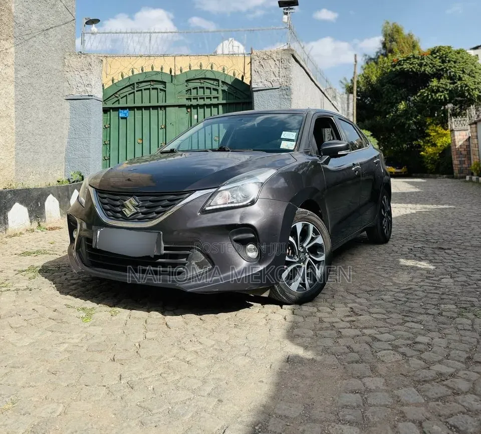 Suzuki Baleno 2021 Gray