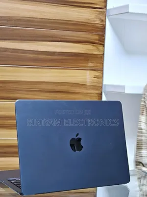 New Laptop Apple MacBook Air 2025 M4 15-inch 16GB Apple M4 SSD 256GB