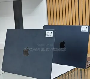 New Laptop Apple MacBook Air 2025 M4 15-inch 16GB Apple M4 SSD 256GB