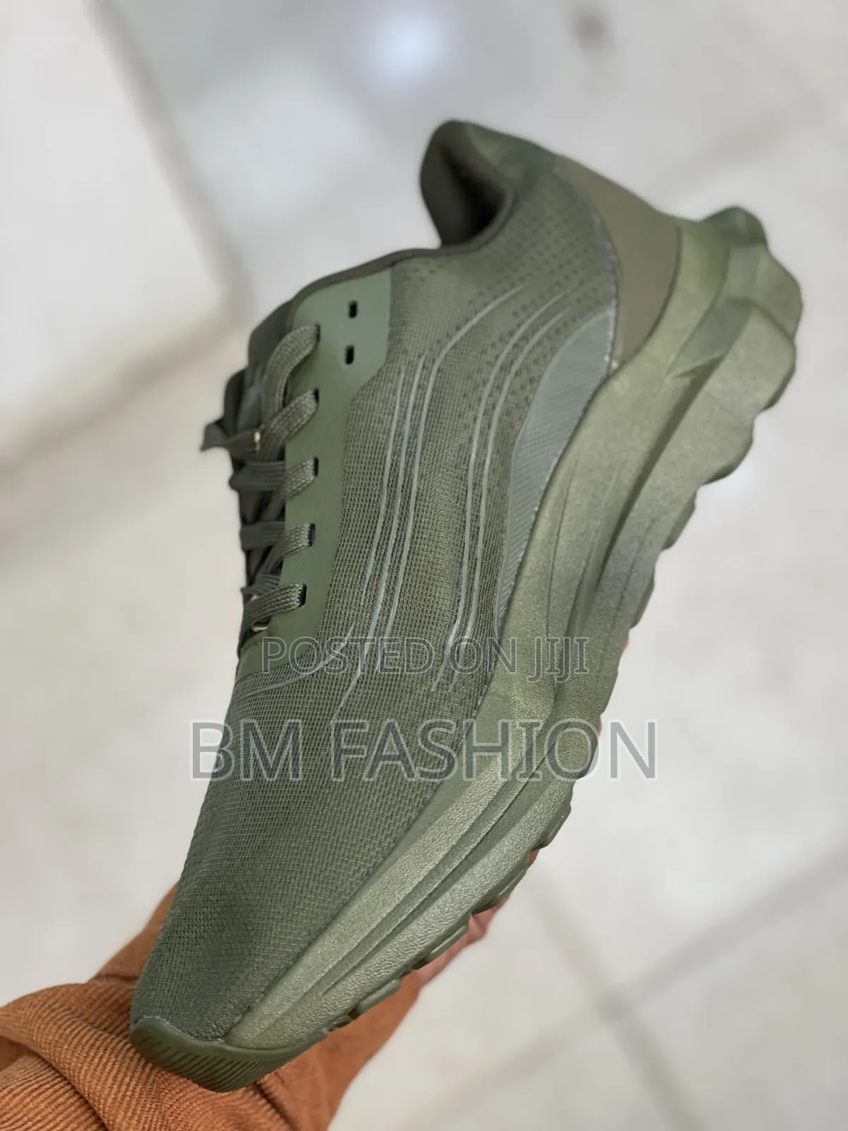 Alo X Runner Deep Olive Mesh