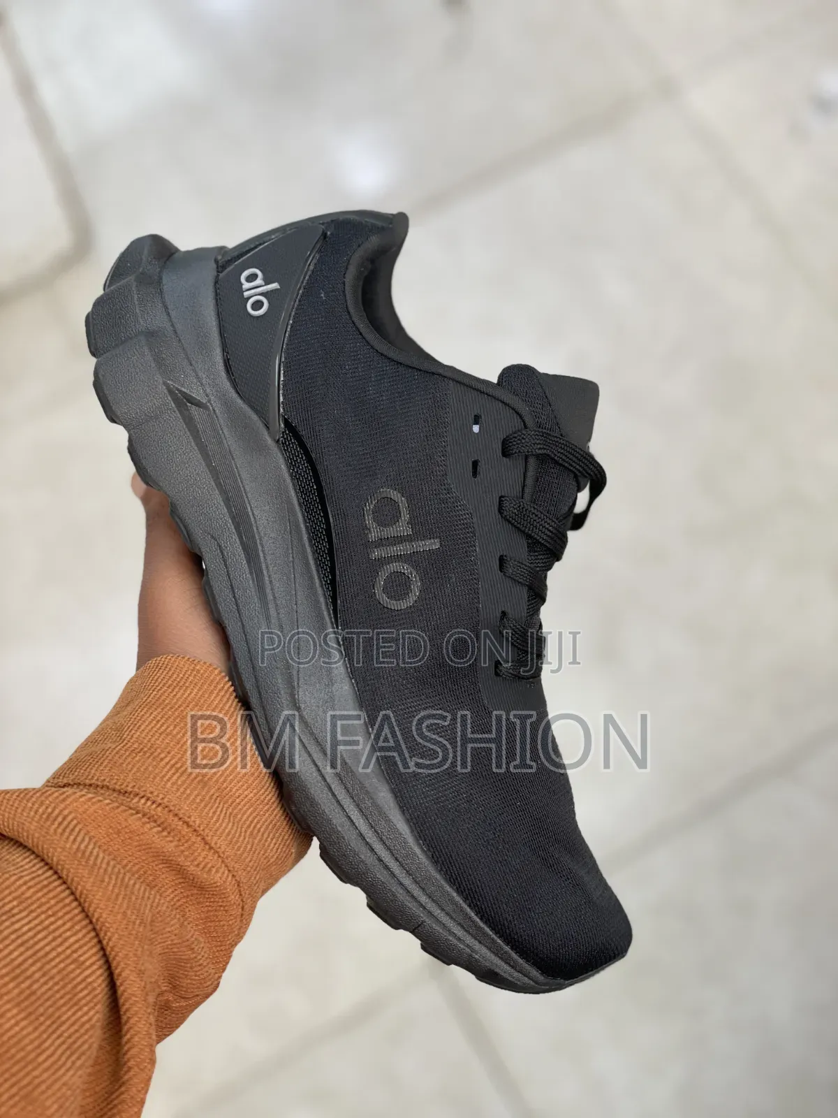 Alo Triple Black Mesh