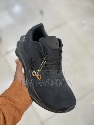 Alo Triple Black Mesh