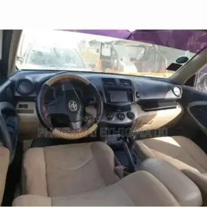 Toyota RAV4 2010 White