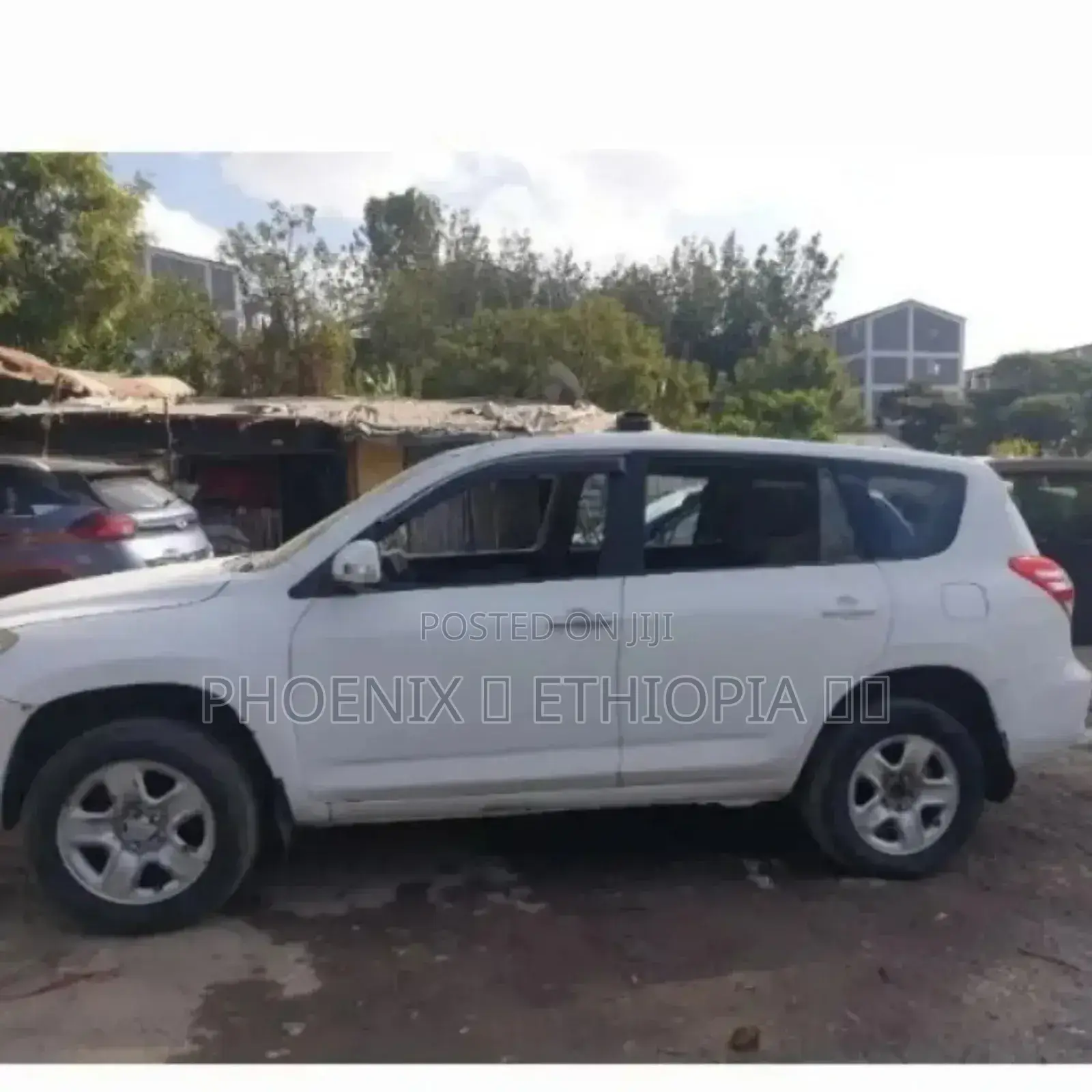 Toyota RAV4 2010 White