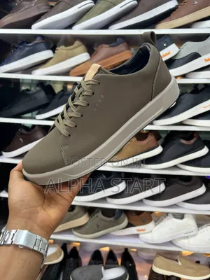 Reushine Ulop High Master Quality Flat Shoes for Man's