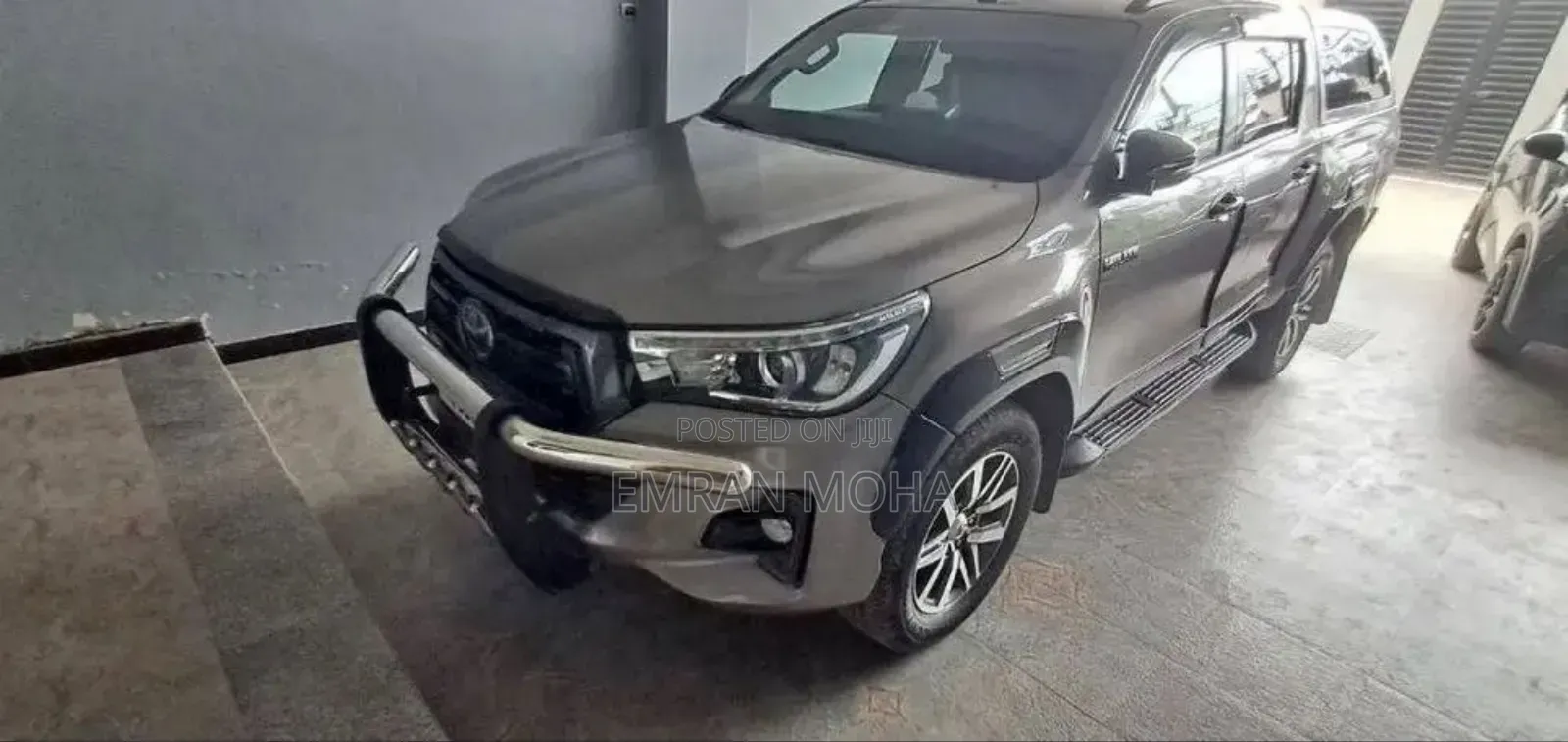 Toyota Hilux 2020 Gray