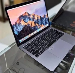 Laptop Apple MacBook Pro 2017 8GB Intel Core i5 SSD 256GB