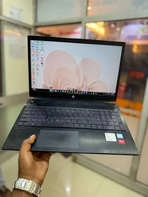 Laptop HP Pavilion Power 15 8GB Intel Core i5 HDD+SSD 1.5T