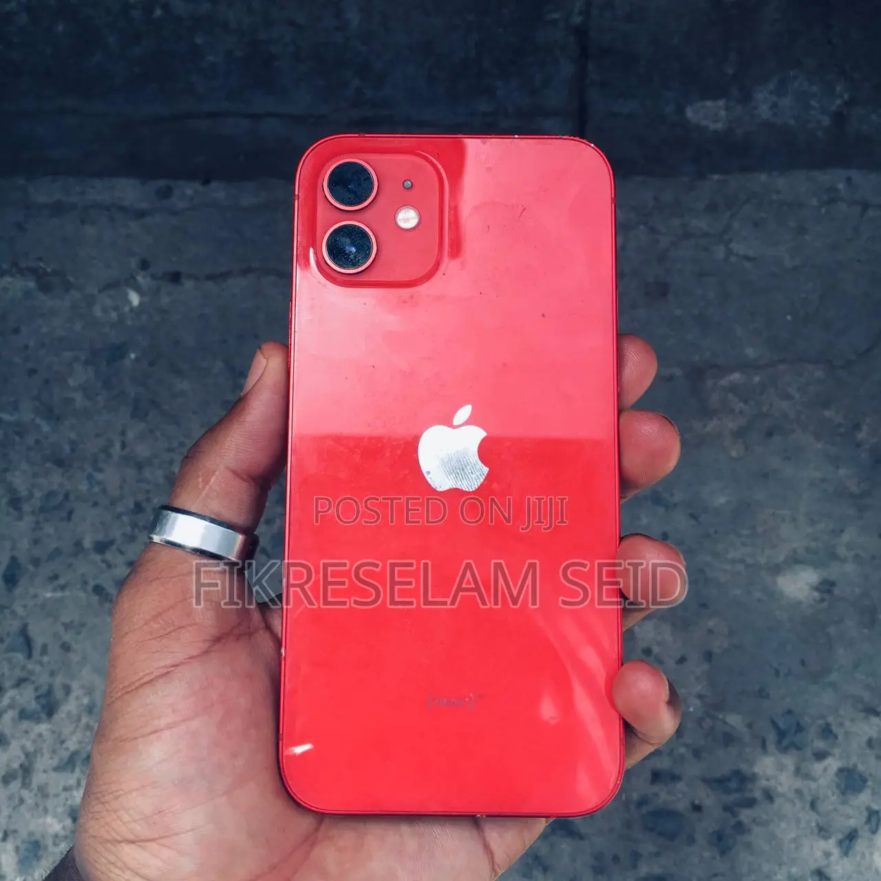 Apple iPhone 12 64 GB Red