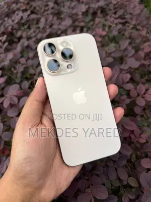 New Apple iPhone 16 Pro 128 GB Silver
