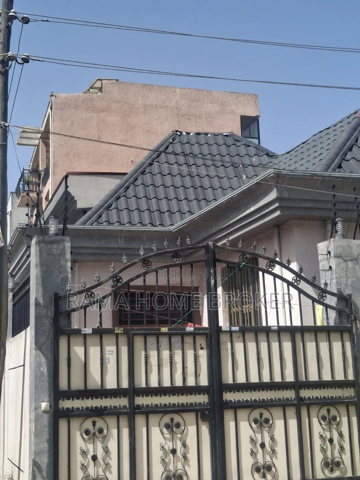 Furnished 4bdrm Villa in ቪላ +ሰርቪስ, Yeka for sale